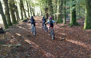 16 octobre 2024 - 17km depuis centre d'Eymoutiers vers Le Mont -  d+ 450m avec Achille, Simon, Louis + Francis et Michel