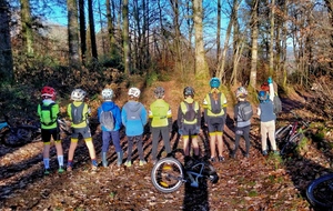 14 décembre 2025 - Eymoutiers - 10km et 240m de D+ vers les singles - 10 enfants et 5 encadrants - L'entrée du single