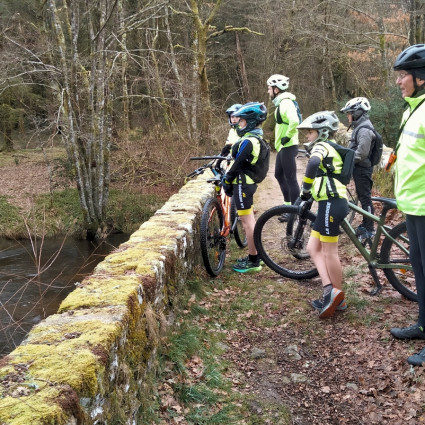 8 février 2026 - 17km au départ de Nedde - D+ 410m - 4 enfants et 3 encadrants